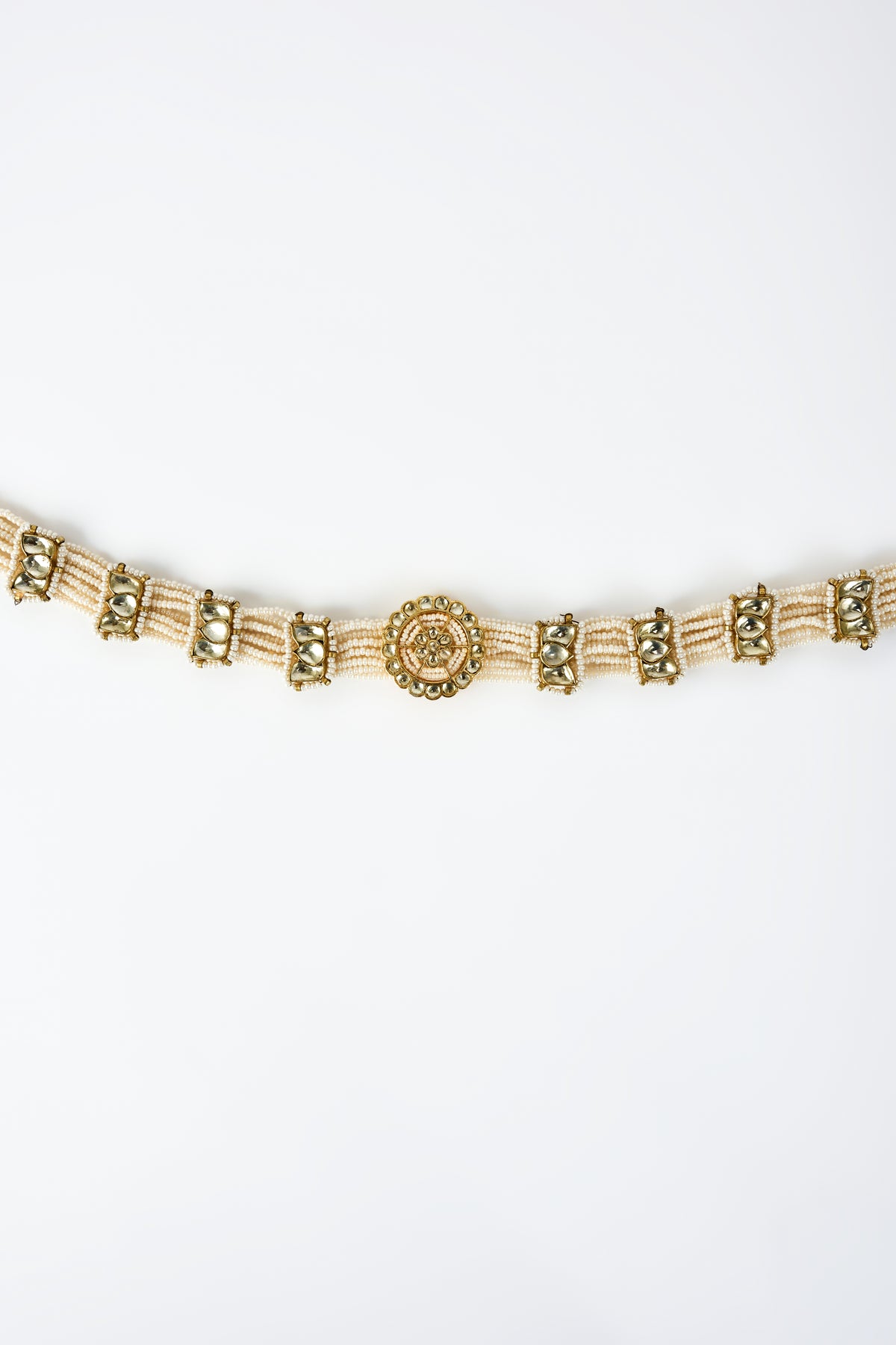 Saadgi Gold Plated White Maathapatti