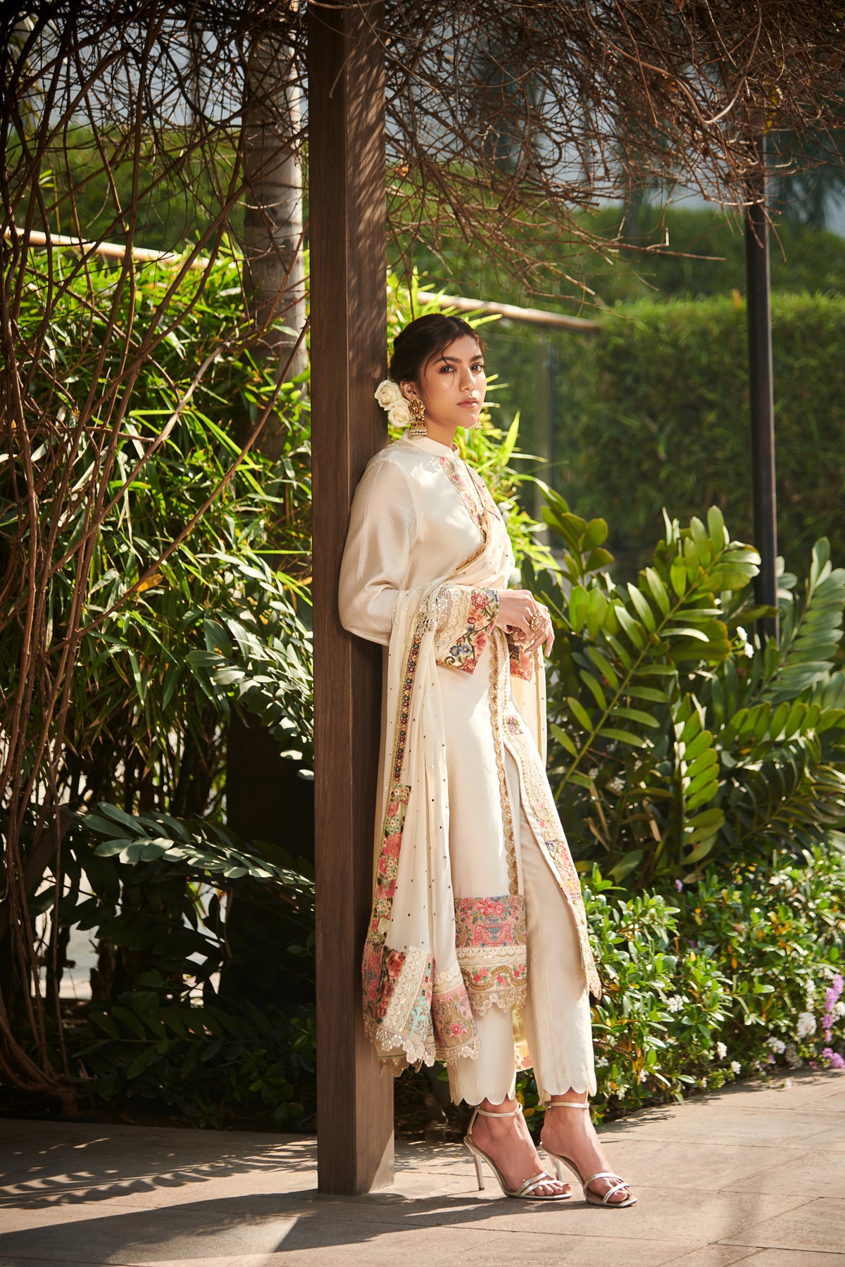 Multi patch ivory front open suit set