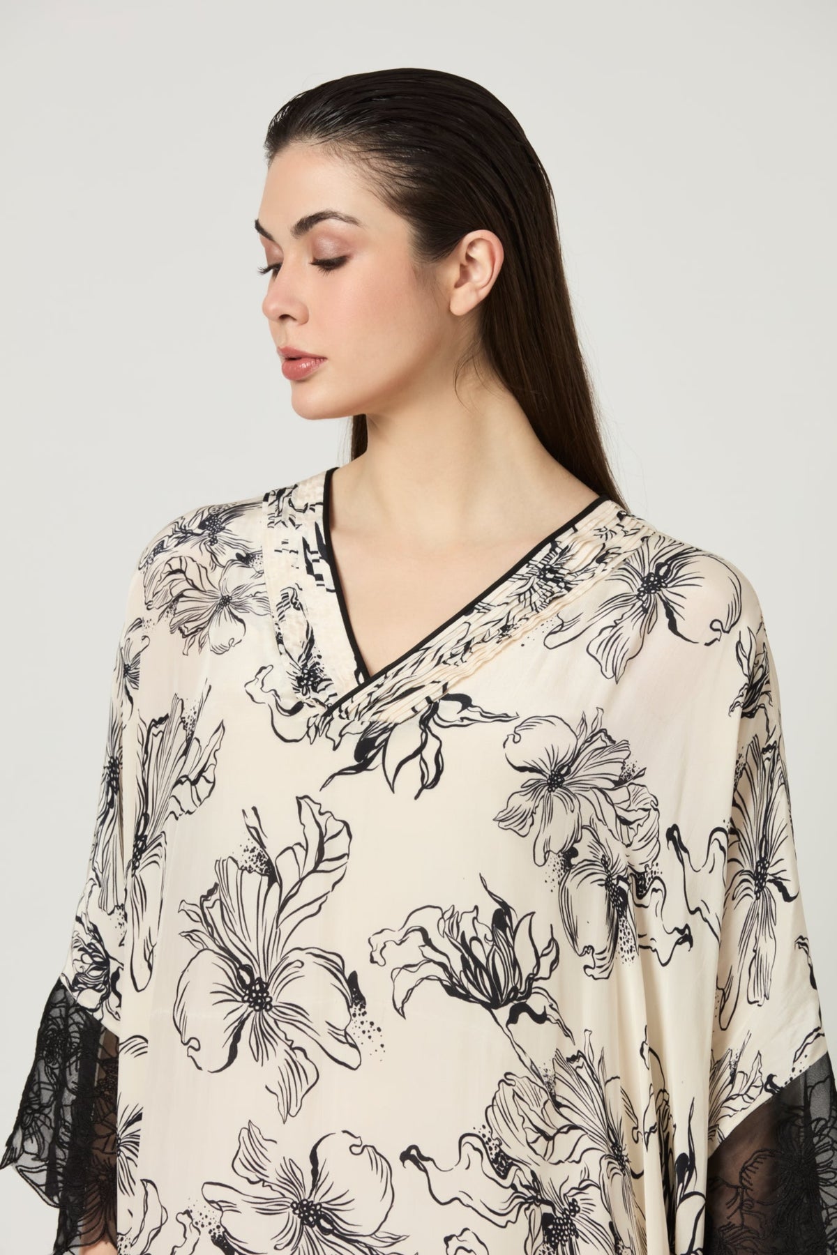 Luna  V Neck Kaftan