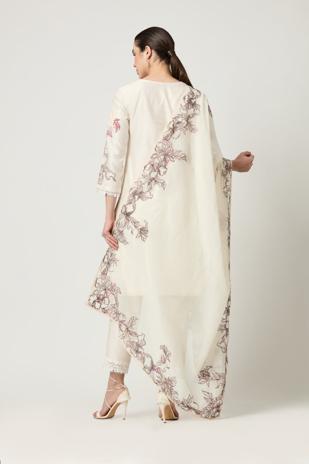 Luna Ivory  Kurta Set