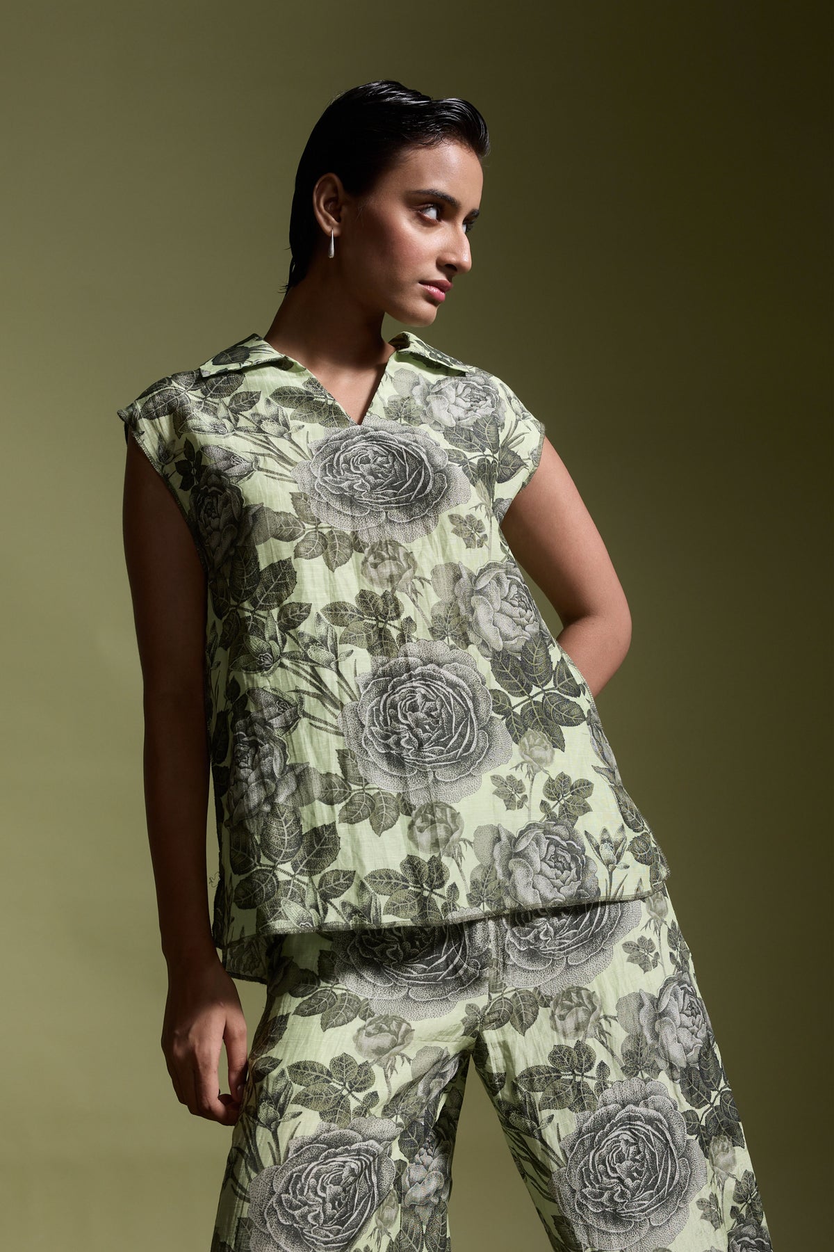 Floral Linen Sleeveless Set