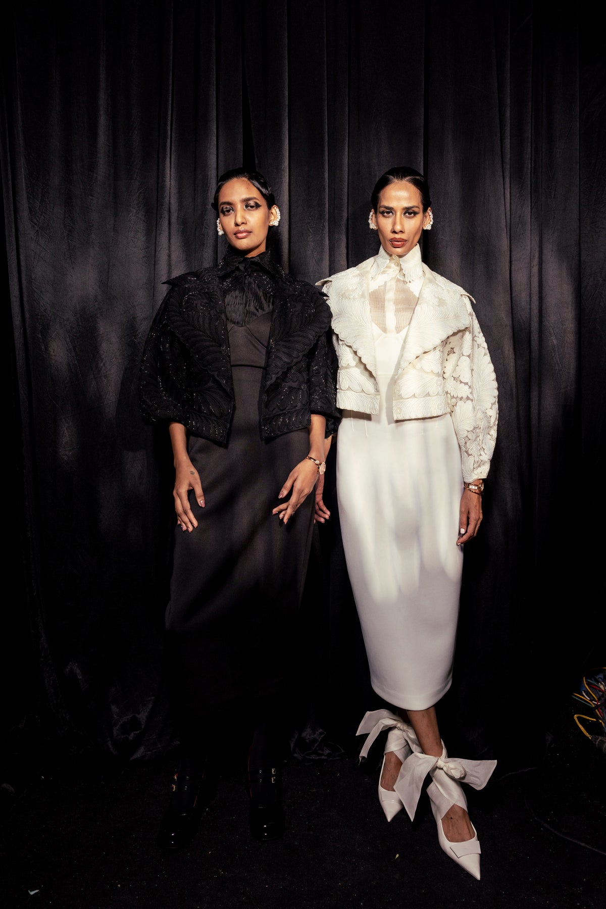 The yin-yang bomber set