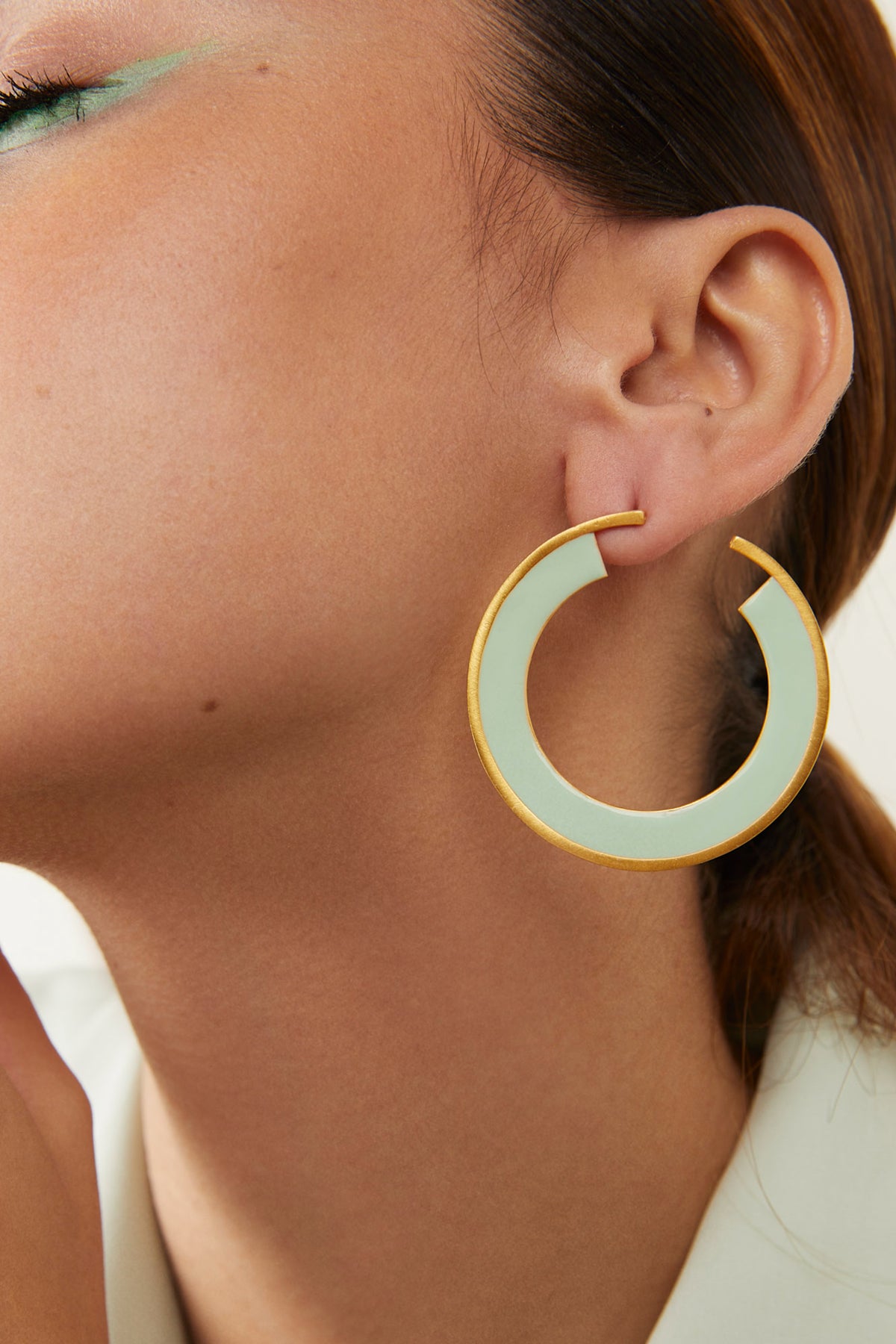 Arianna Hoops