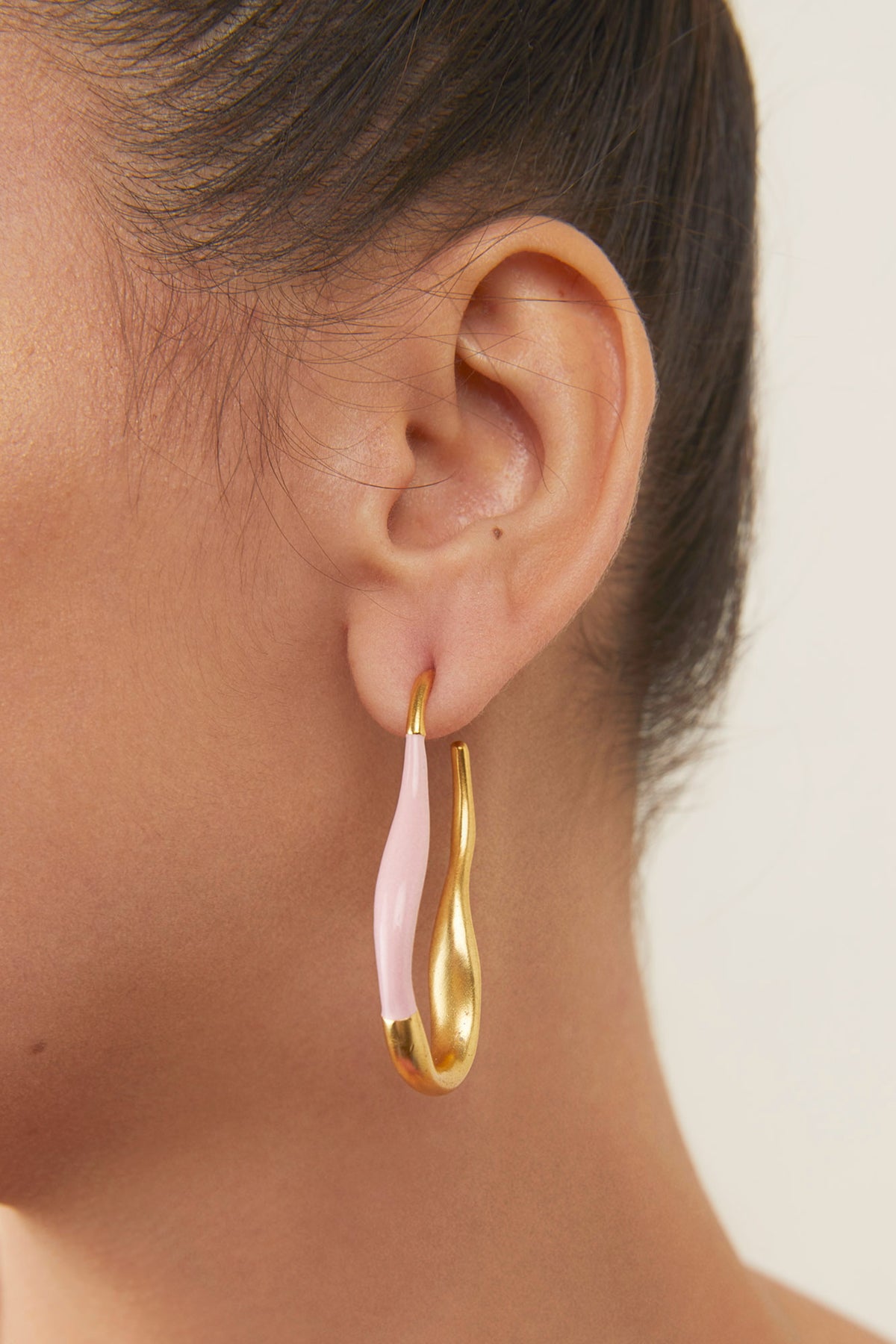 Pink Mia Hoops