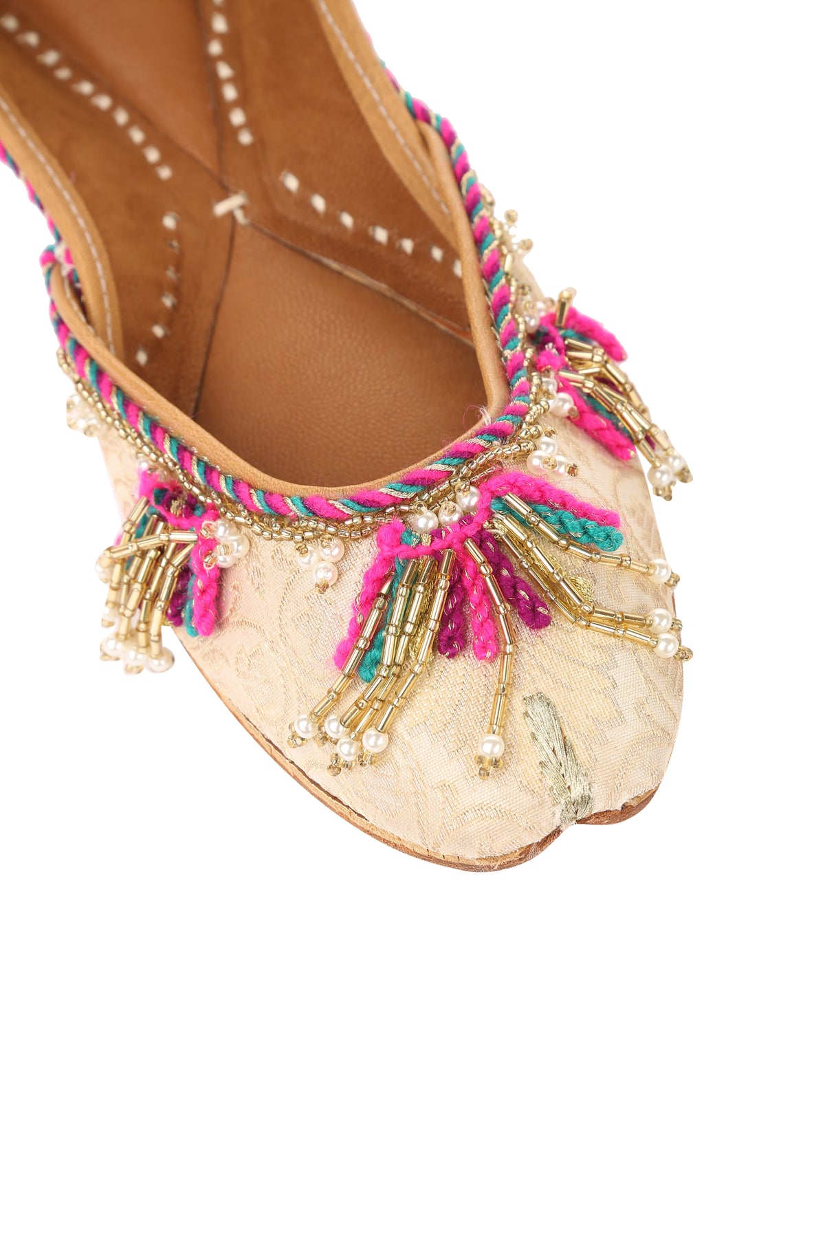 Sequin brocade jutti in ivory