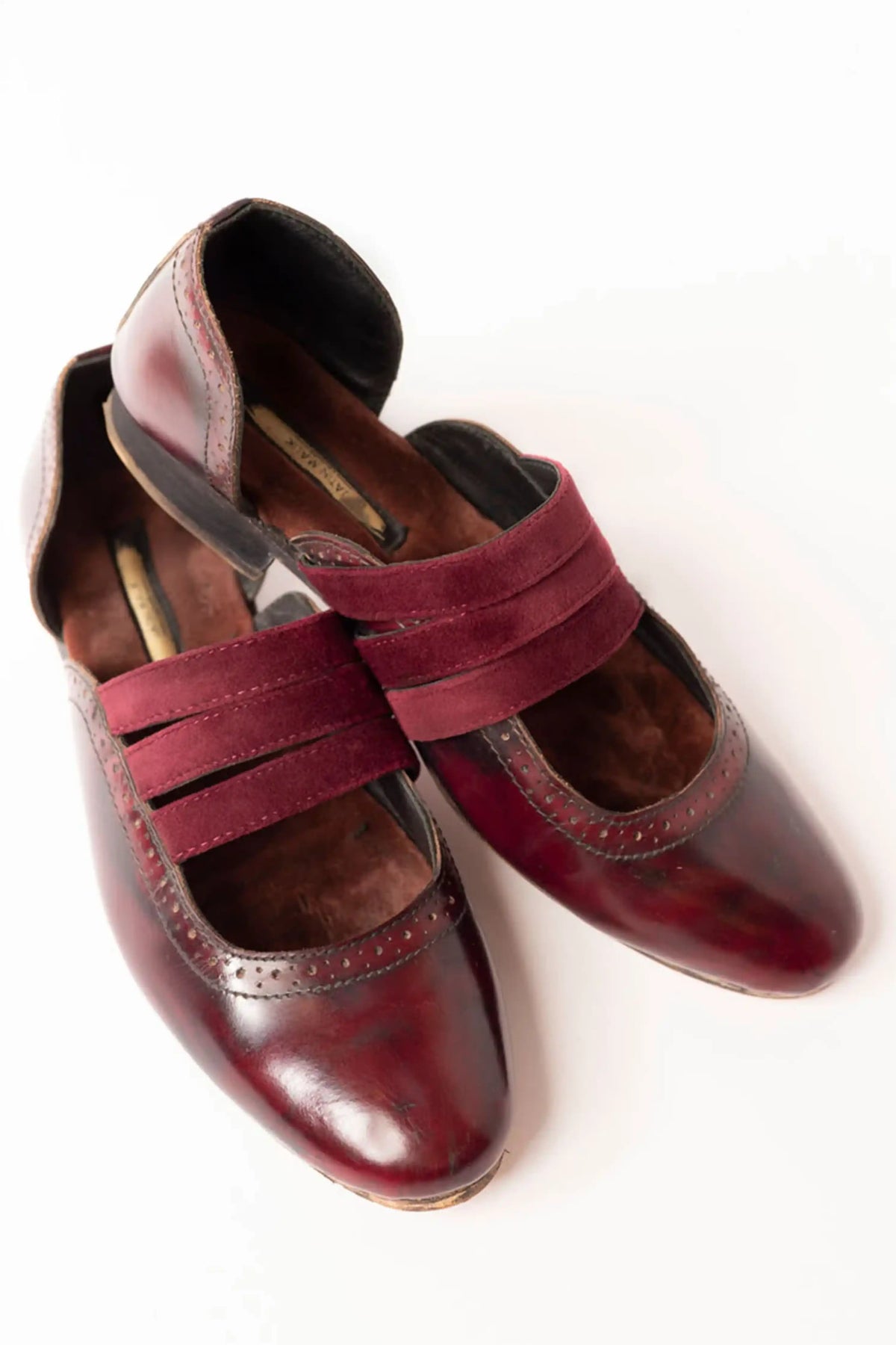 Burgundy Wine 3-Strap Peshawari