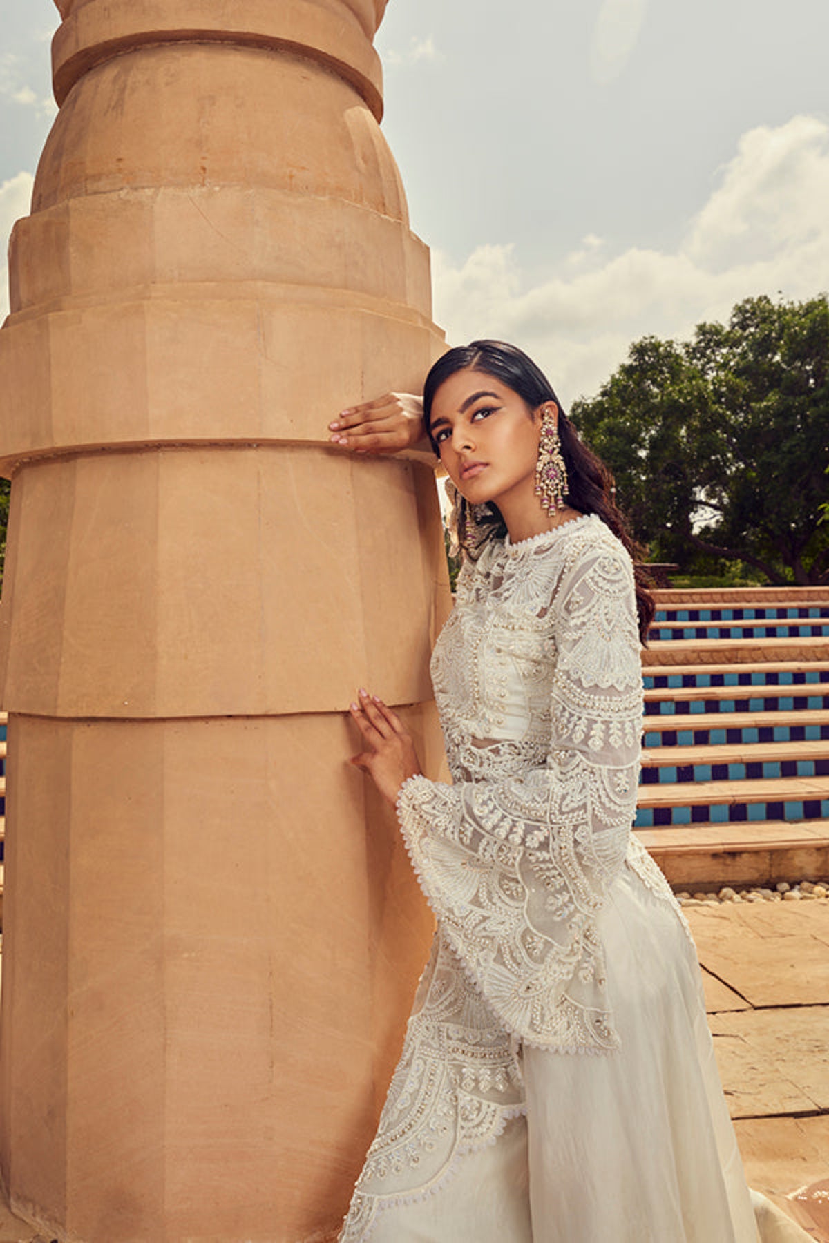 Retro Love Ivory Scallop Embroidered Asymmetric Kurta Set