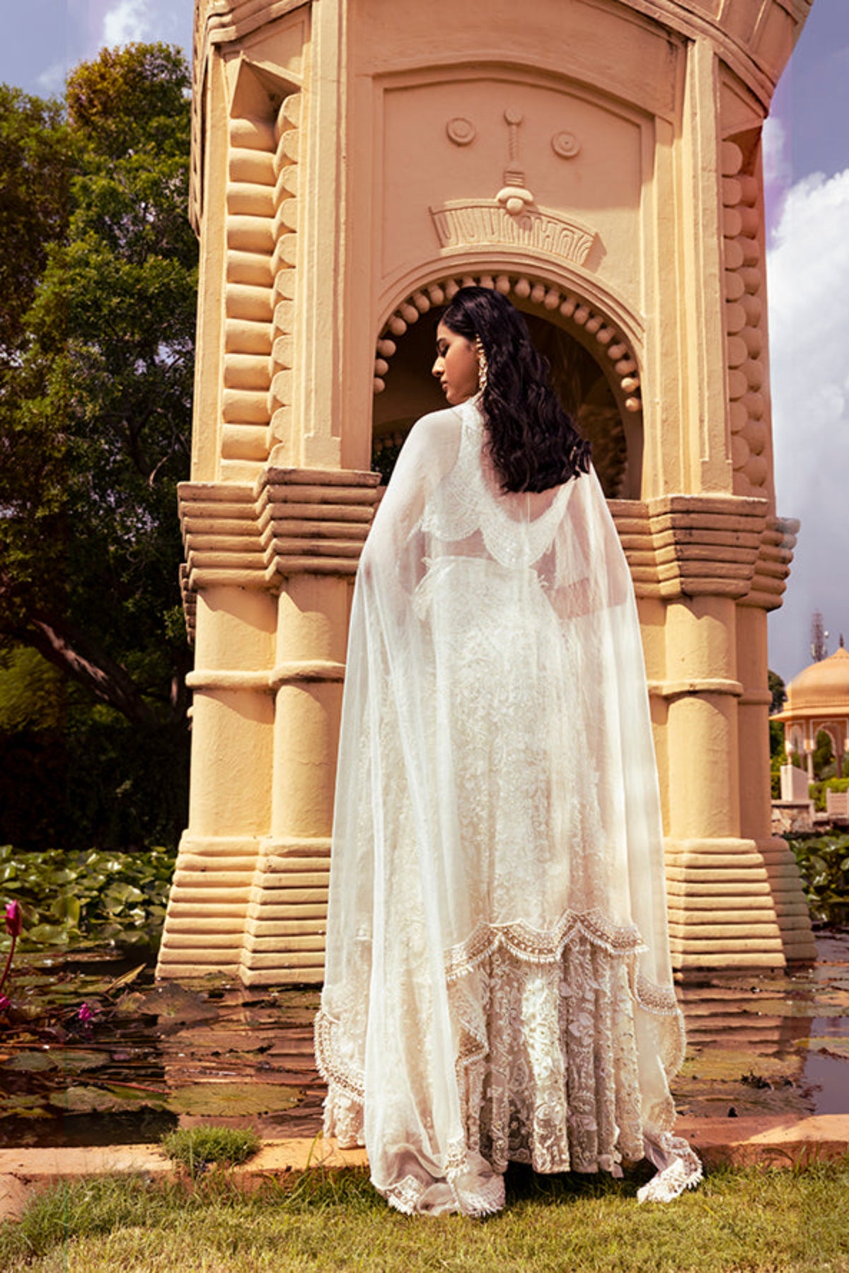 Retro Love Ivory 3d Embellished Lehenga Set