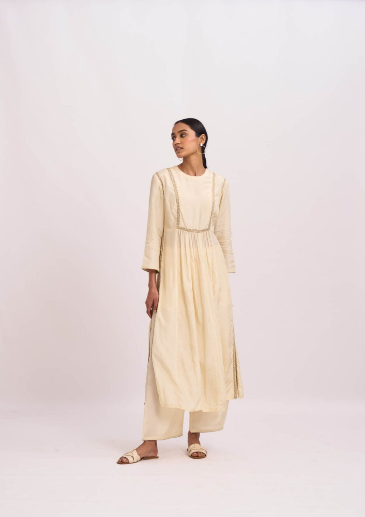 Aavni kurta set