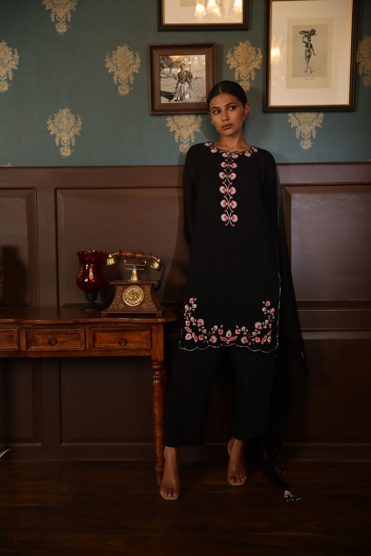 Black straight kurta set