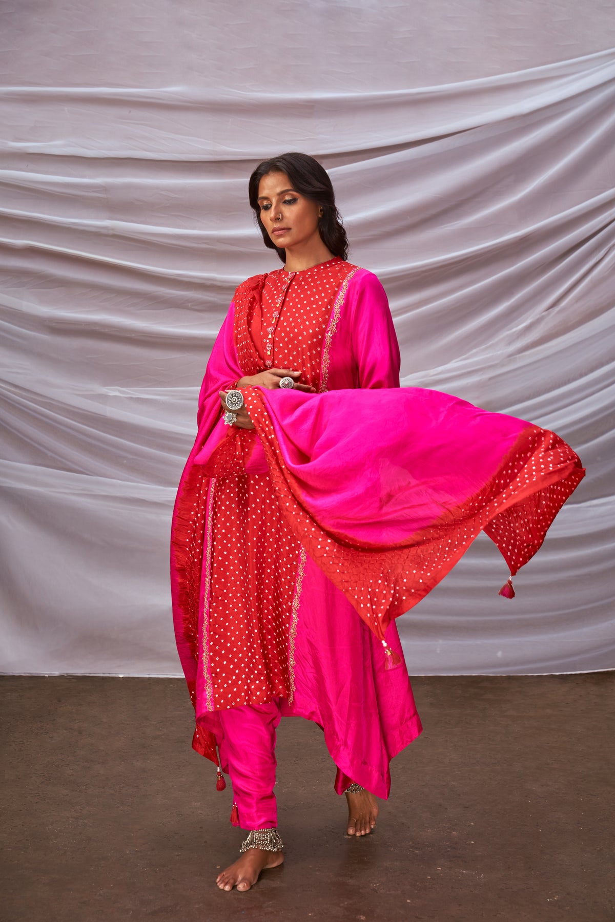 Tie and dye bandhani kurta set