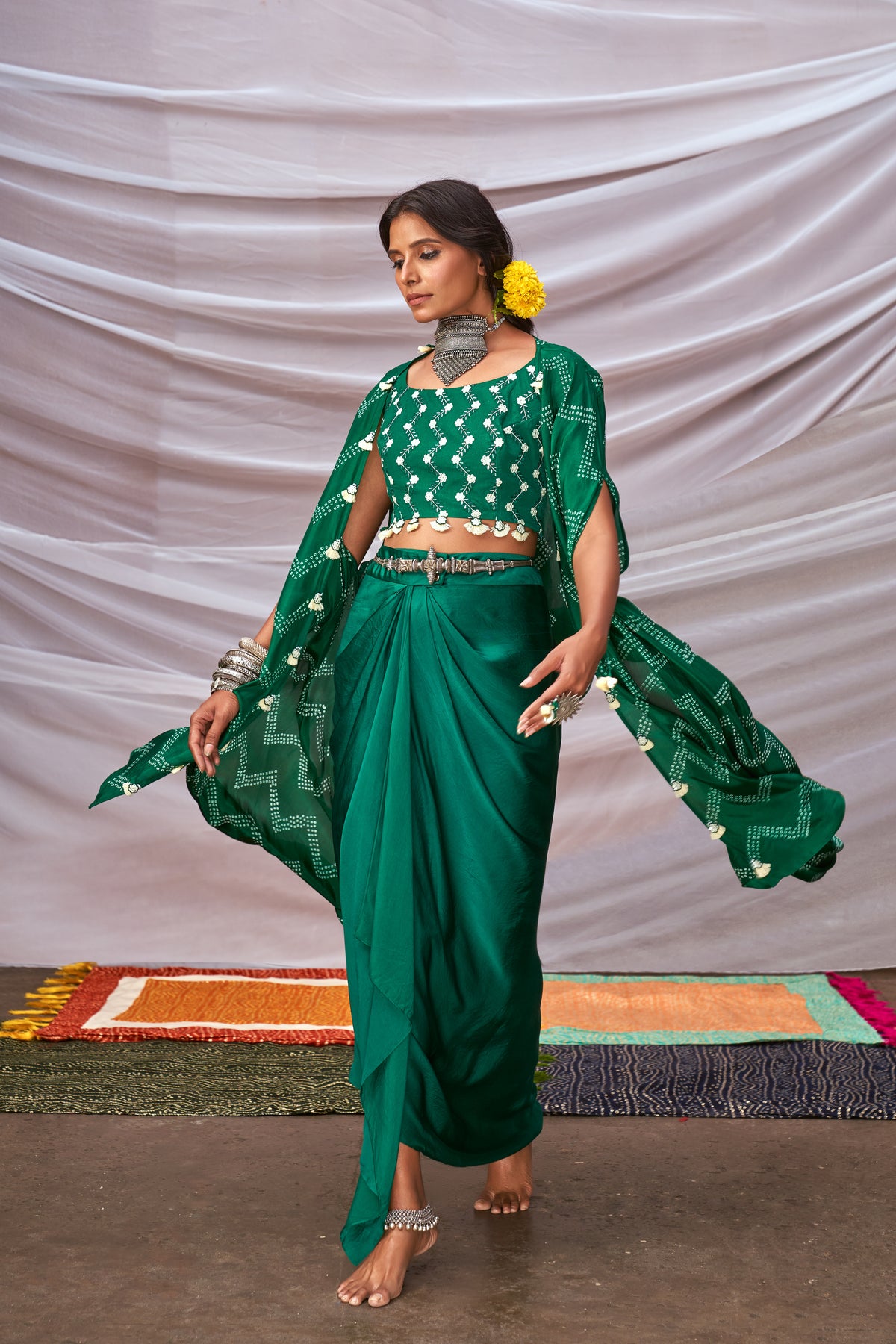 Darl green cape set