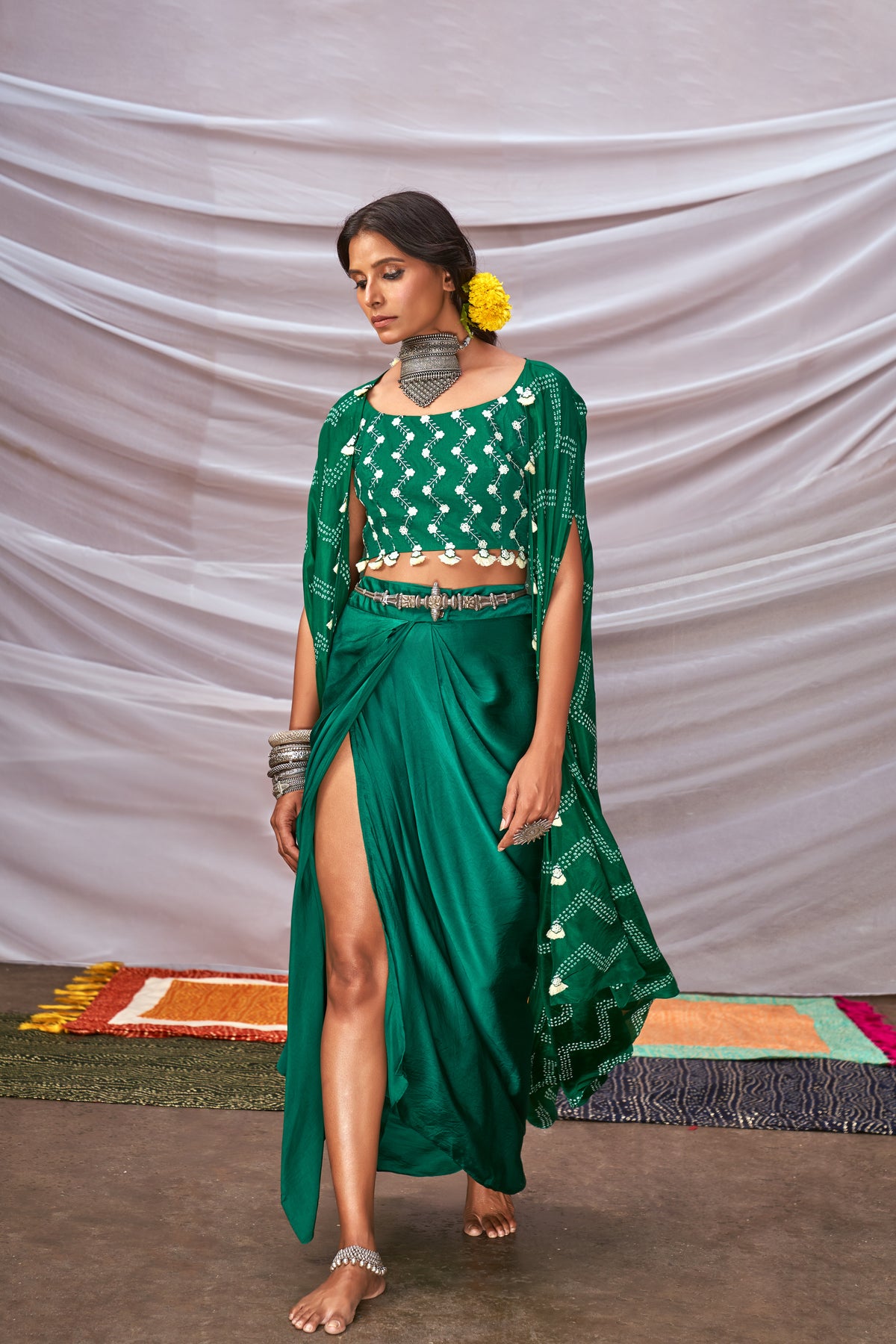 Darl green cape set